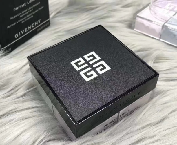 Givenchy Prisme Libre Loose Powder - 4-Color Harmony, Long-Lasting & Radiant 1 Givenchy Prisme Libre Loose Powder - 4-Color Harmony, Long-Lasting & Radiant