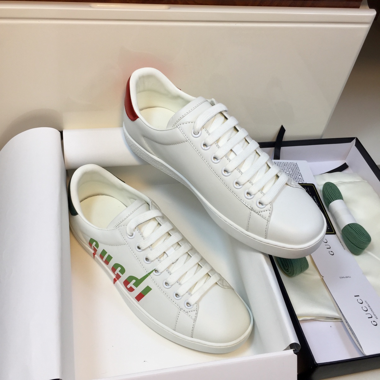 Gucci Aaaaa+
 Buty do deskorolki Wysoka jakość
 Biały Hafty Unisex Skóra krowia węża Spodnie dresowe