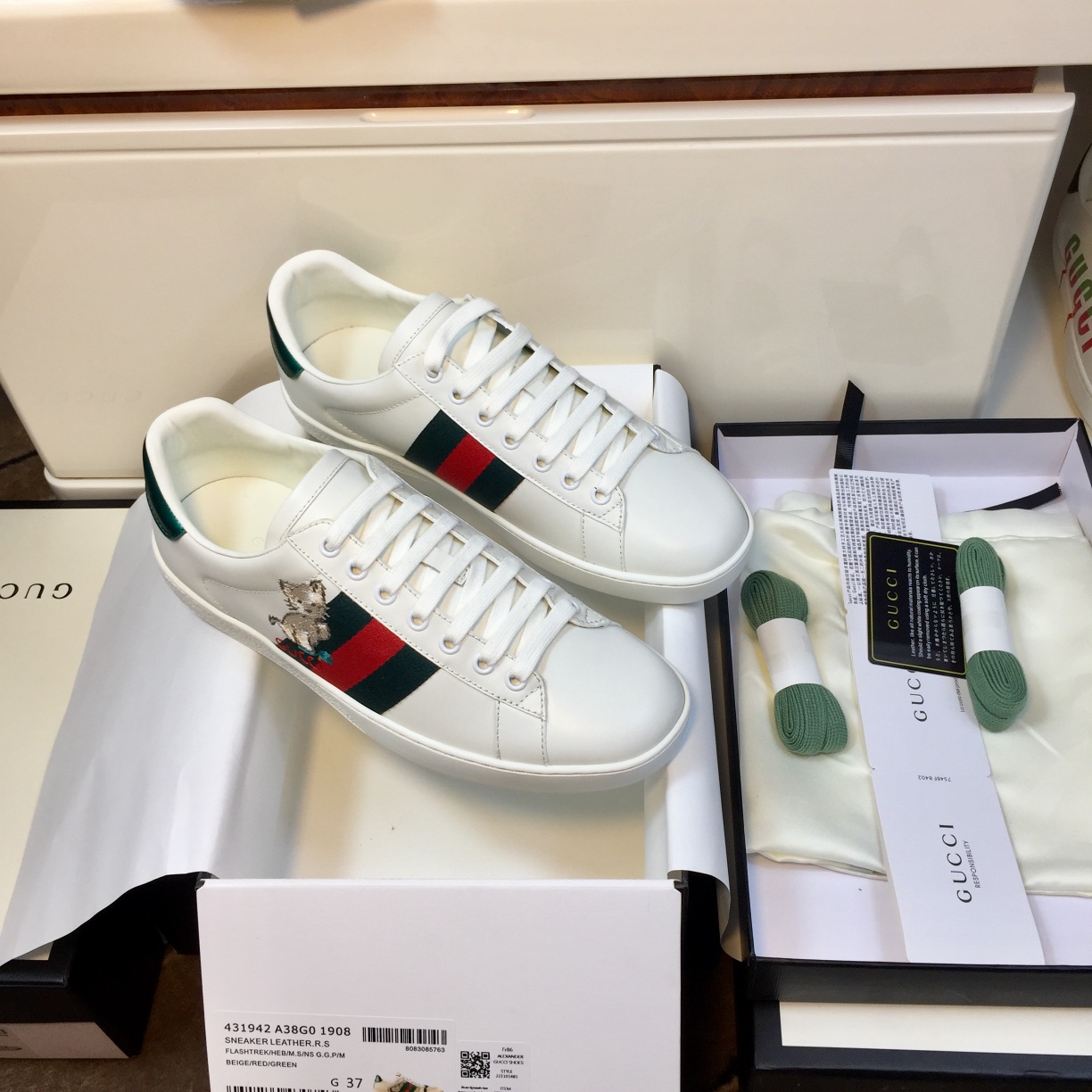 Gucci Buty do deskorolki Biały Hafty Unisex Skóra krowia węża Spodnie dresowe