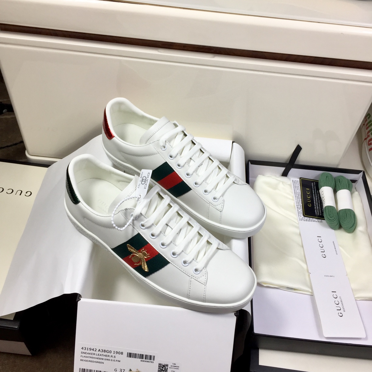 Gucci Buty do deskorolki Biały Hafty Unisex Skóra krowia węża Spodnie dresowe