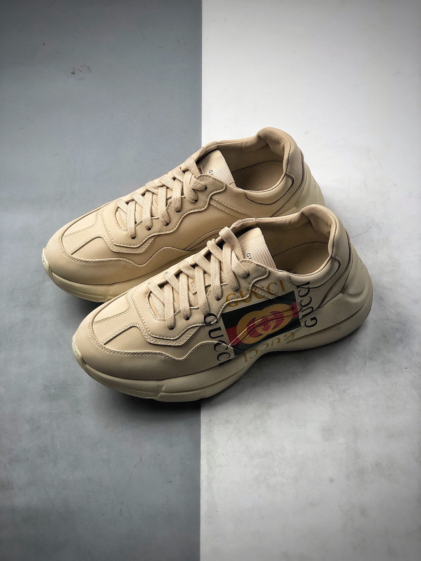 280 芯片 Gucci Rhyton Vintage Trainer Sneaker 古驰老爹3D皮革角状复古慢跑鞋