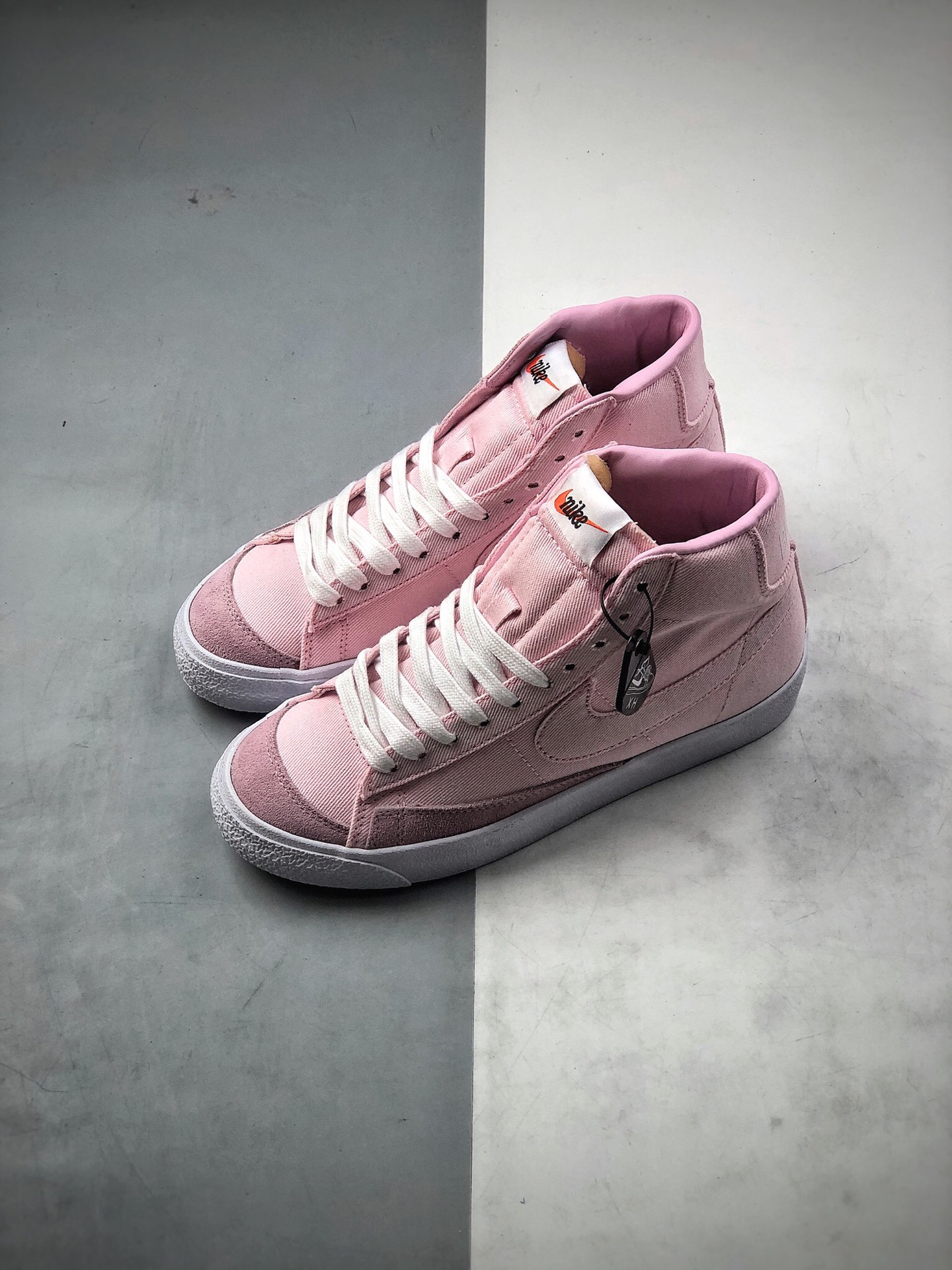 230 NIKE ZOOM BLAZER MID 樱花粉白开拓者高帮 百搭休闲板鞋CD8238-600