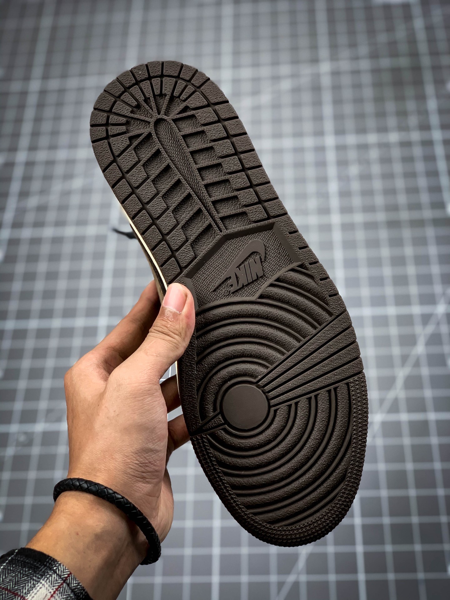 400  纯原版本Travis Scott x Air Jordan 1 Low AJ1乔1低帮倒钩 TS联名款运动休闲板鞋 CQ4277-001