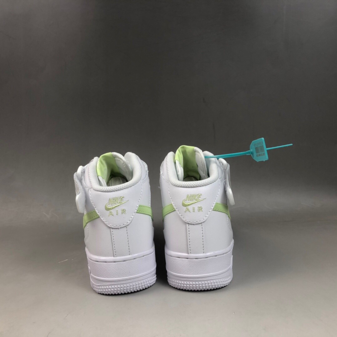 200 Nike  Air Force 1 Mid ’07 3M反光 空军一号高帮百搭休闲运动板鞋 366731-910
