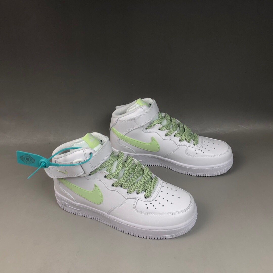200 Nike  Air Force 1 Mid ’07 3M反光 空军一号高帮百搭休闲运动板鞋 366731-910