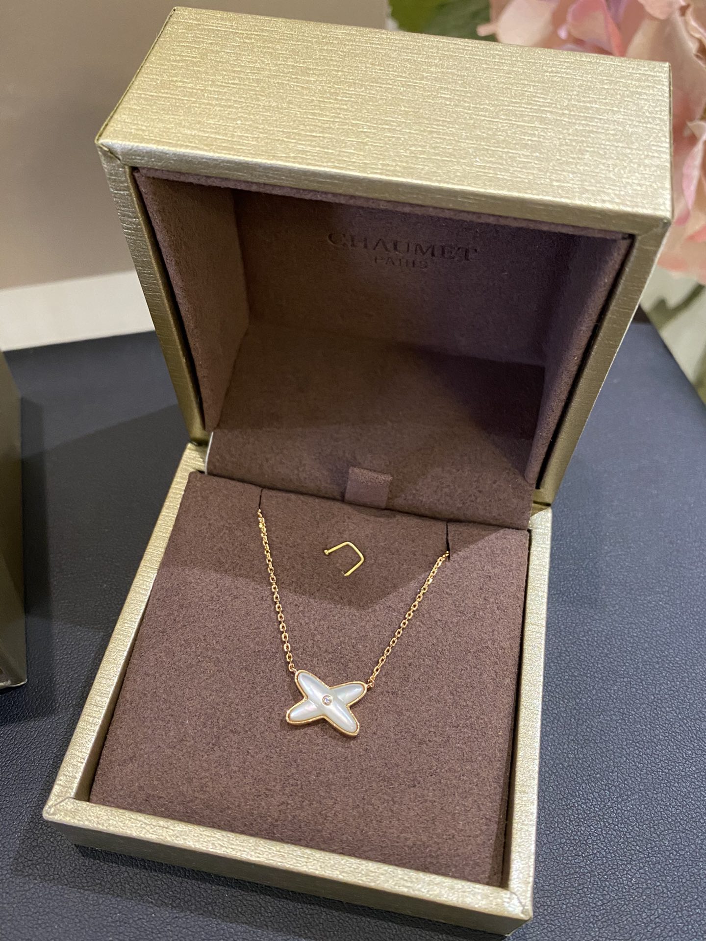 Chaumet Rose Gold and White Mother-of-Pearl - Comprehensive 2