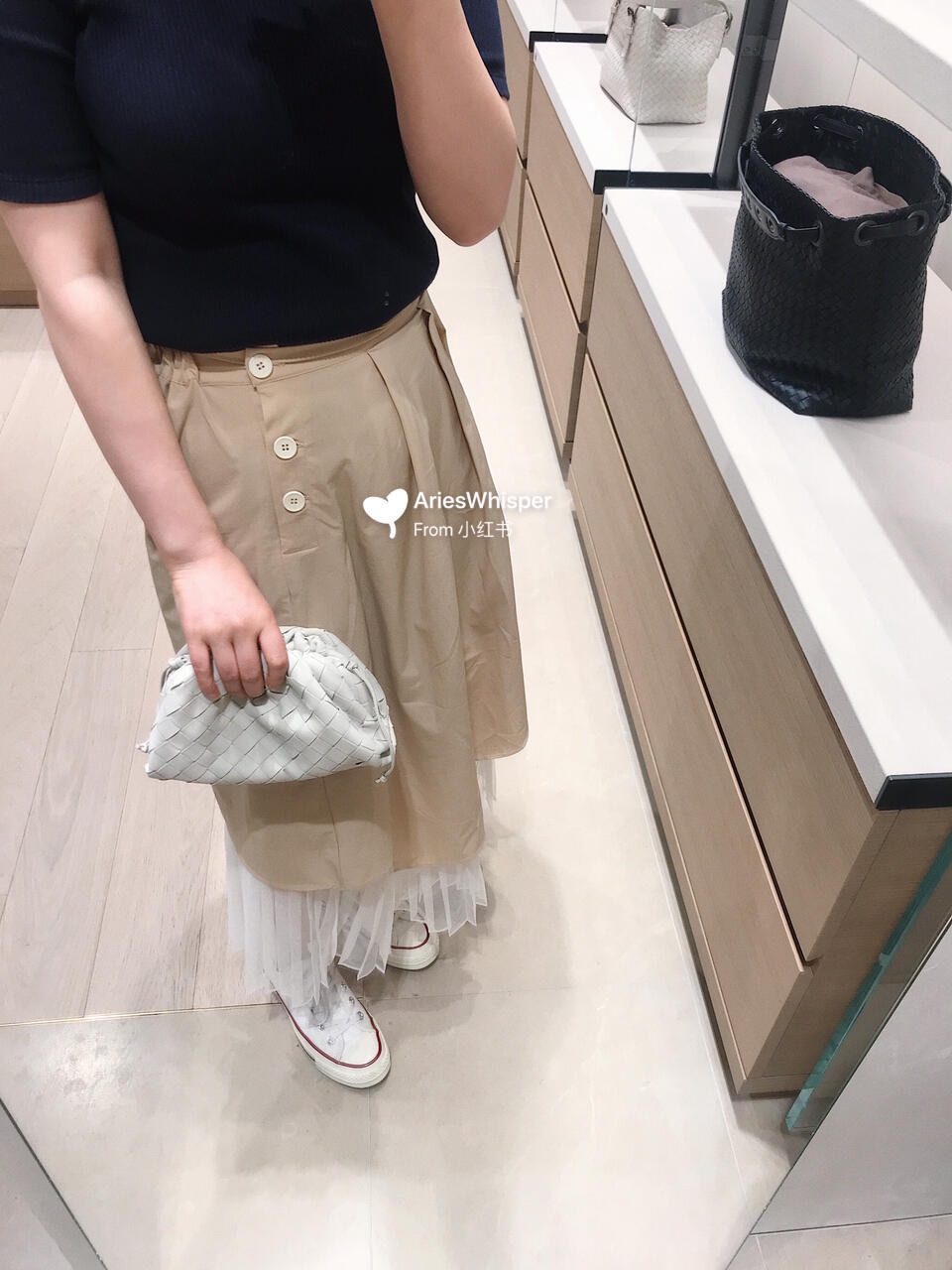 Bottega Veneta THE MINI POUCH 22CM 编织云朵包 585852白色