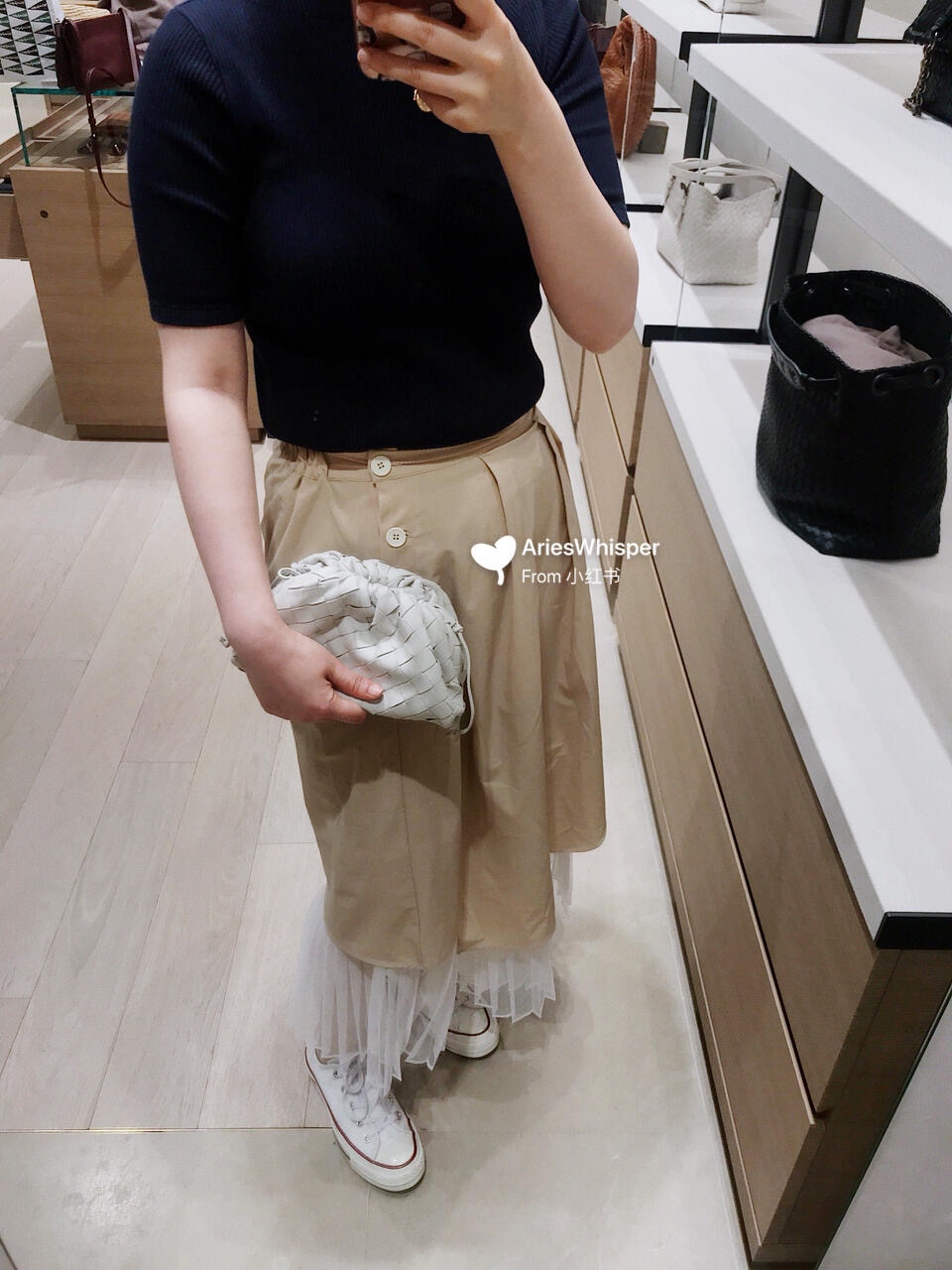 Bottega Veneta THE MINI POUCH 22CM 编织云朵包 585852白色