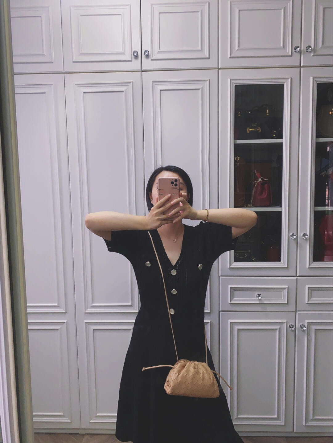 Bottega Veneta THE MINI POUCH 22CM 编织云朵包 585852奶茶色