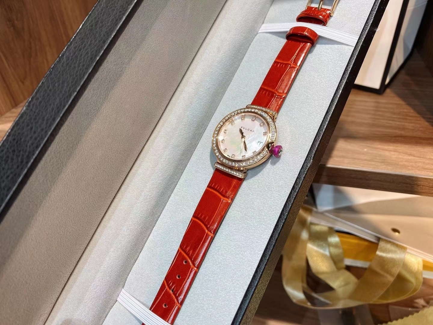 Bvlgari Lvcea rose gold diamond-set case and bezel, white mother-of-pearl dial, red alligator strap 33mm Women's Automatic