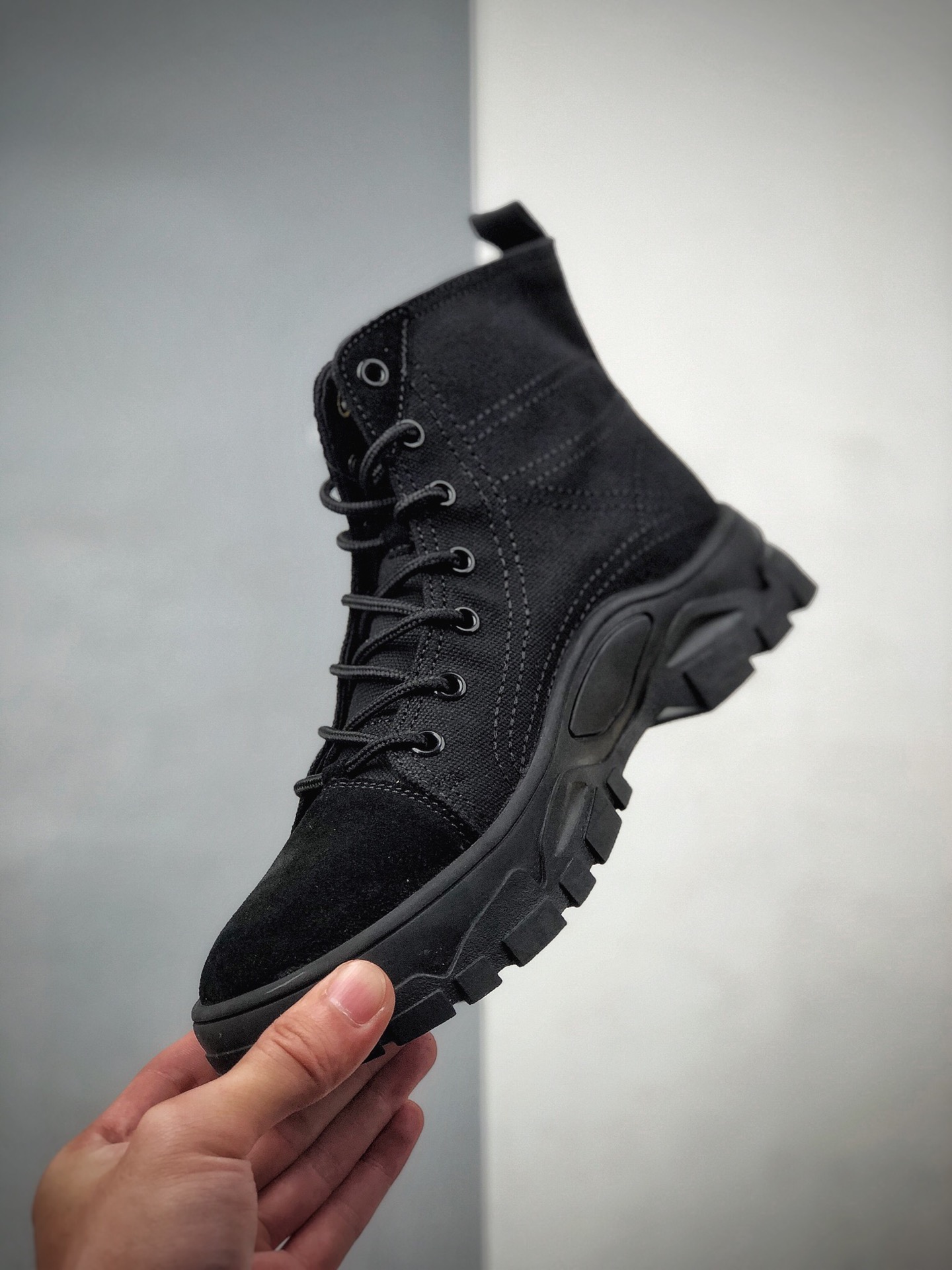 220 CAT FOOTWEAR/ CAT P721066 卡特工装复古老爹鞋