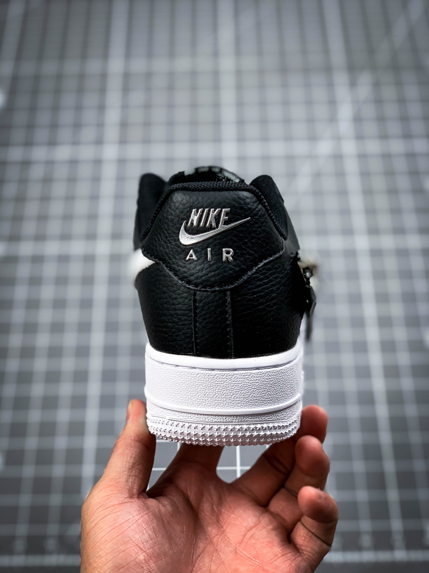 200 Nk Air Force 1 Low 07' PRM “Zip Swoosh”拉链换勾 CW6558-100