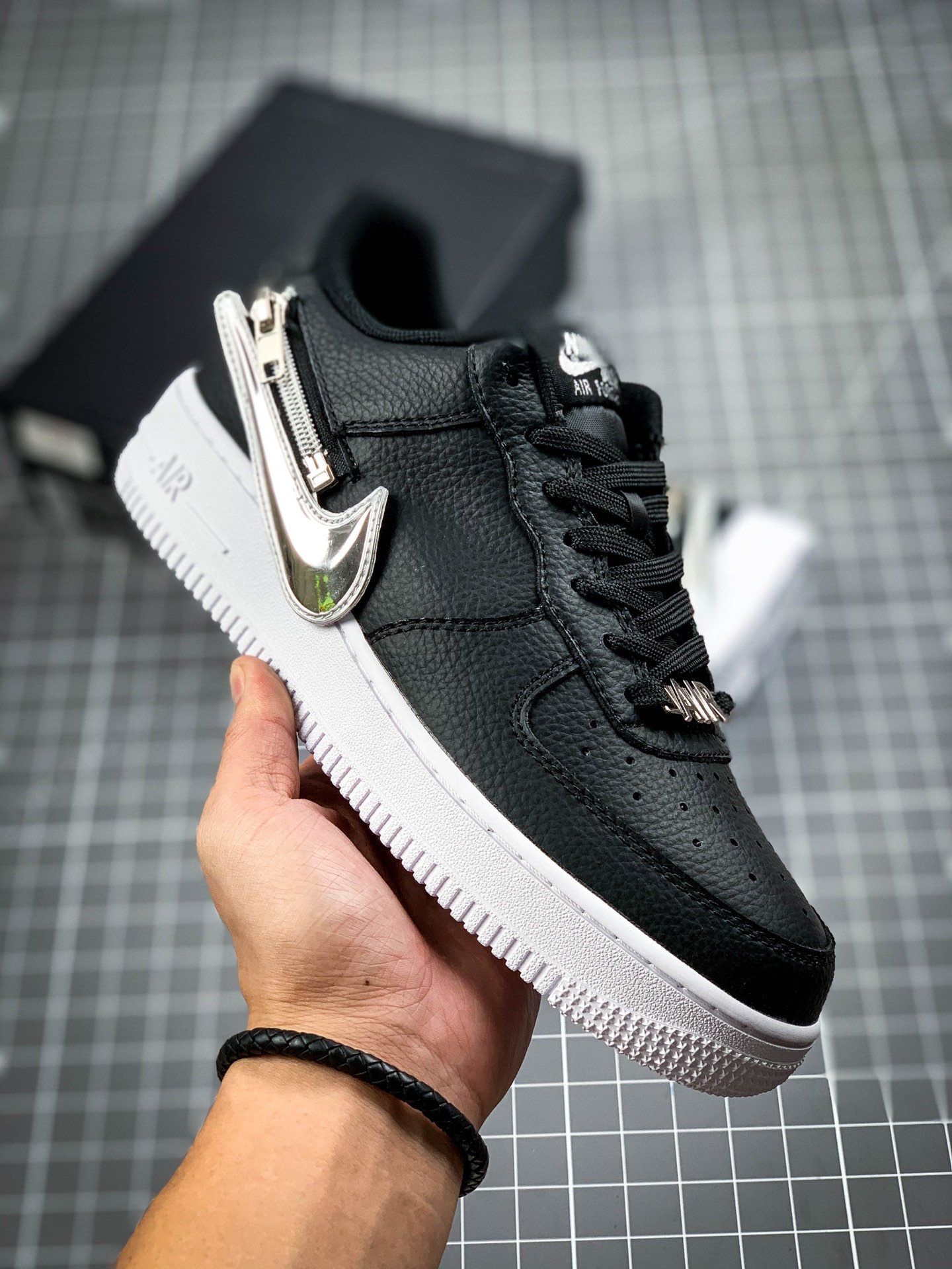 200 Nk Air Force 1 Low 07' PRM “Zip Swoosh”拉链换勾 CW6558-100