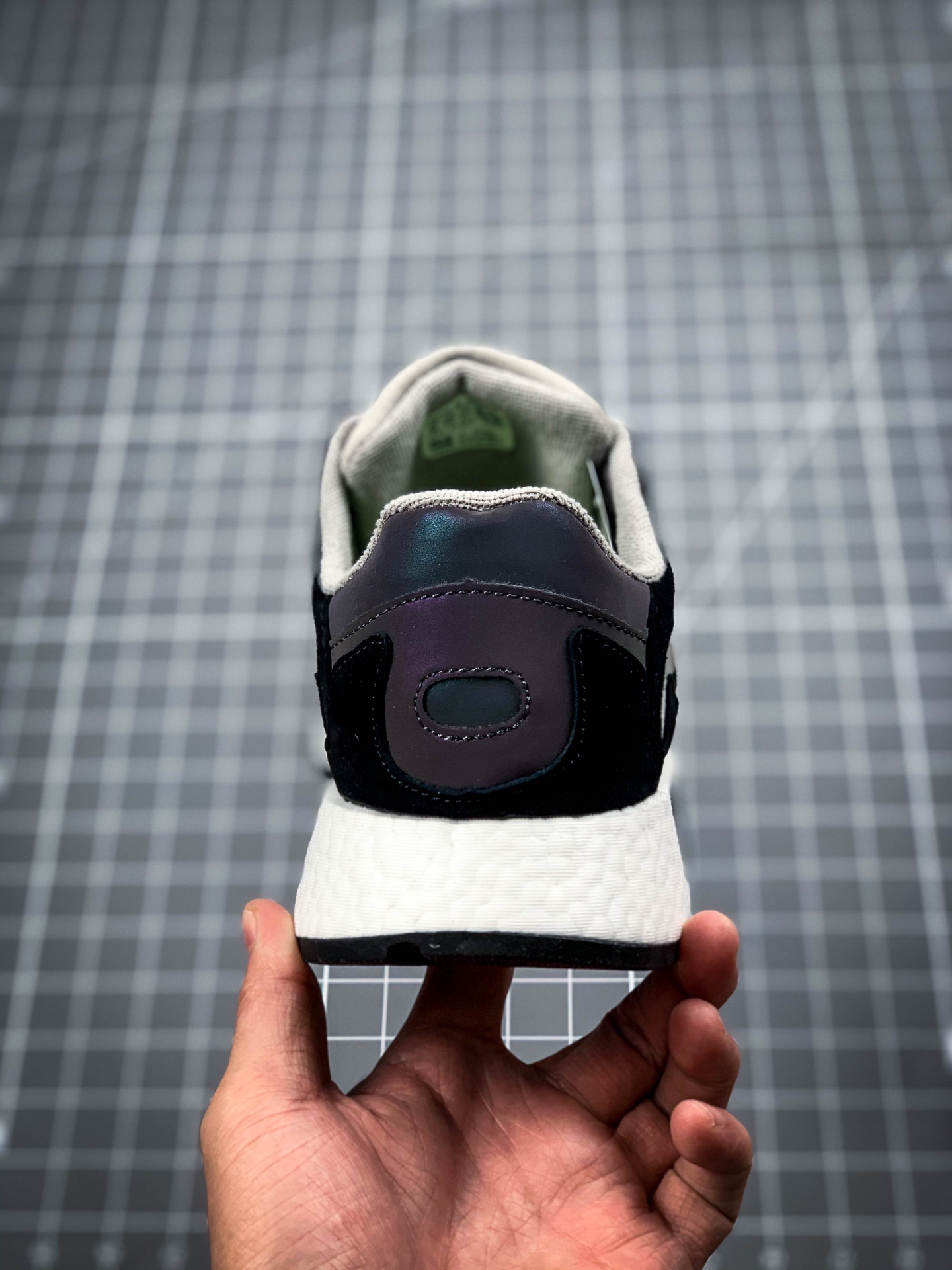 200 AD Nite Jogger 2019 Boost 三叶草 联名夜行者 eg7555