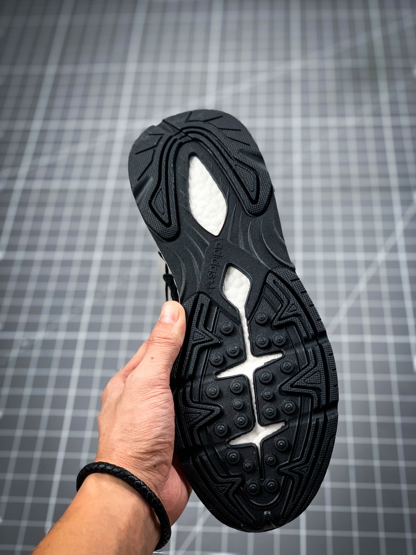 200 AD Nite Jogger 2019 Boost 三叶草 联名夜行者 eg7555