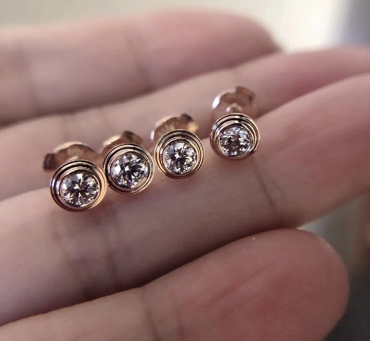 NO:102757,Cartier bubble single diamond earrings material s925 silver, Cartier earrings, cartier19860909卡地亚泡泡单钻耳钉 材质s925银,卡地亚耳钉,cartier,Jewelry