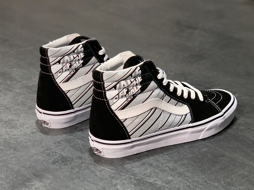 160 Vans Sk8-Hi 高帮涂鸦黑白印花  休闲高帮滑板鞋