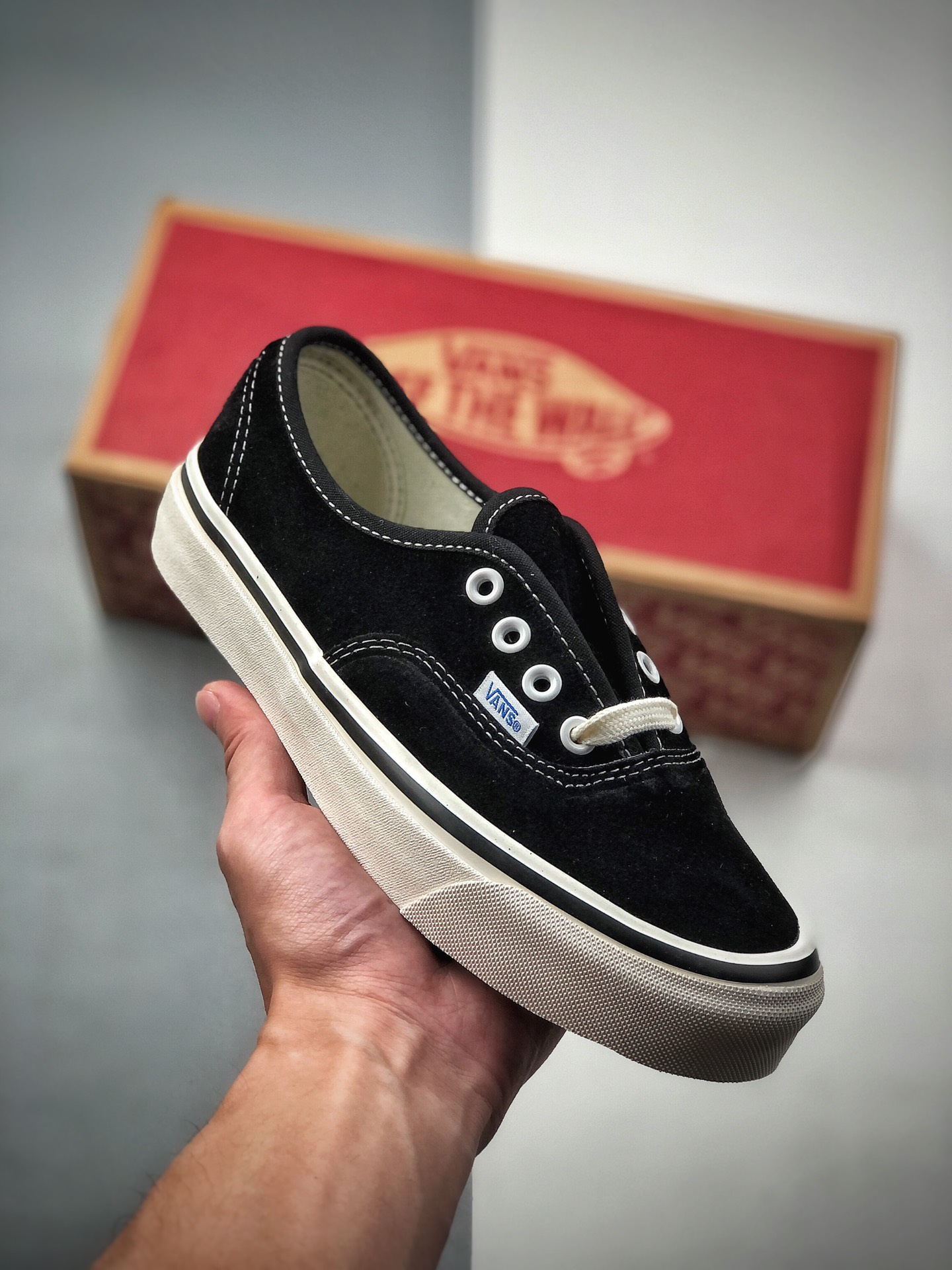 140   秋冬新款Vans Authentic 安纳海姆麂皮硫化板鞋