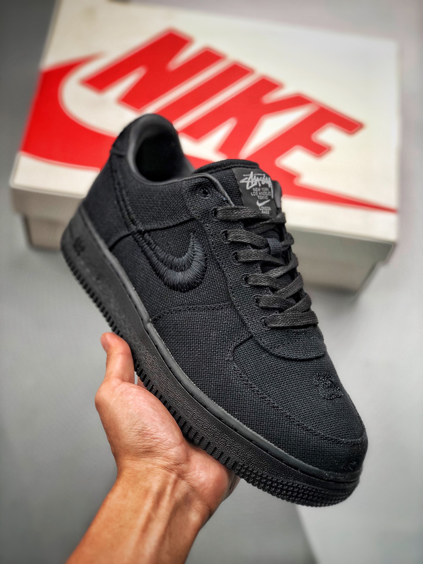 Stussy x Air Force 1 '07 "Black Cool" Stussy colaboración Air Force "gancho bordado en lino negro" desarrollo de datos …