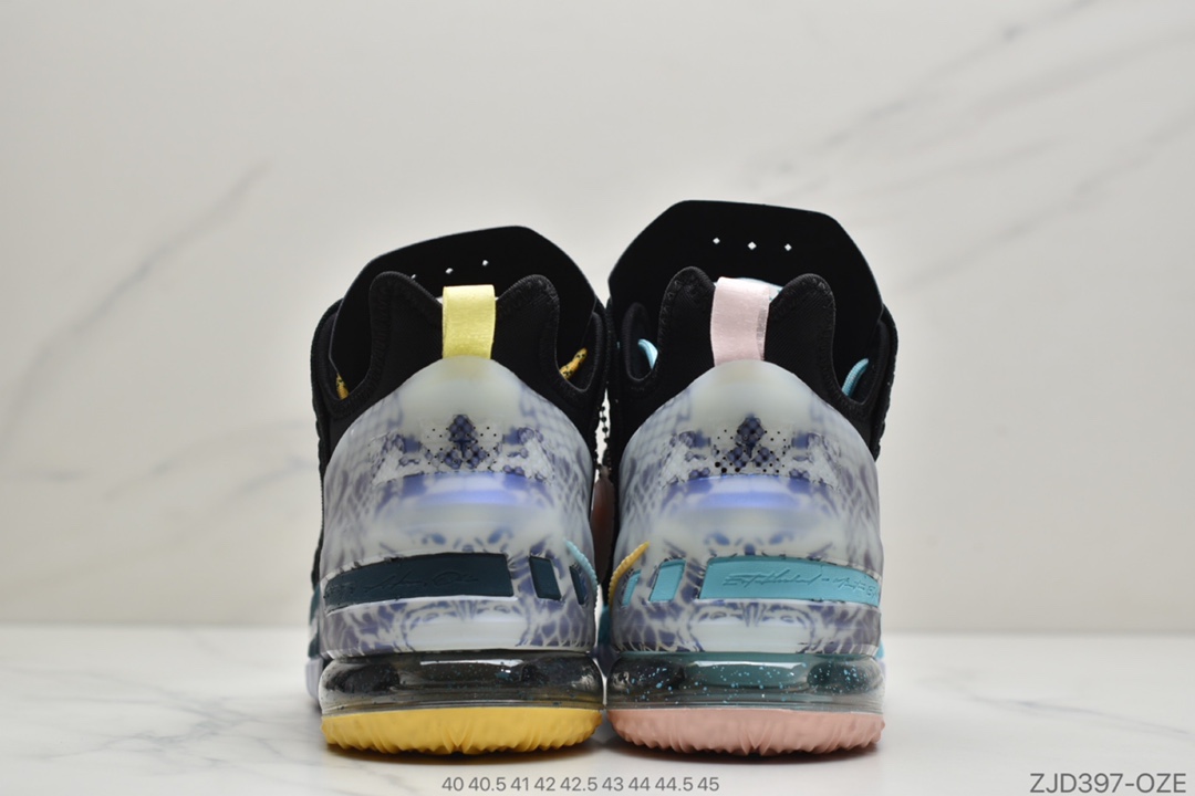 240 Nike LeBron 17Future Air勒布朗·詹姆斯17代签名战靴室内实战高帮运动飞织篮球鞋 货号：DB7644-003
