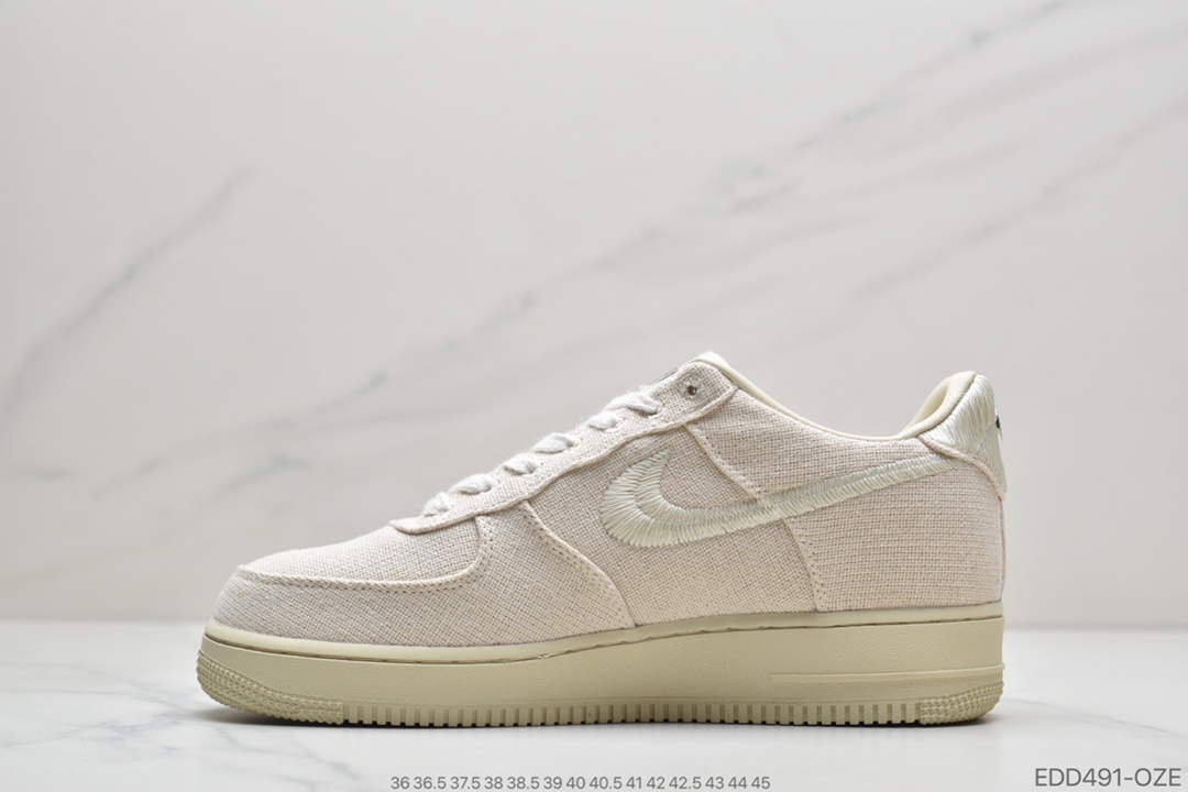 330 Stussy斯图西 x Nike Air Force 1 '07 Low”Black Cool”空军低帮经典板鞋“米白麻布电绣钩子”CZ9084-200