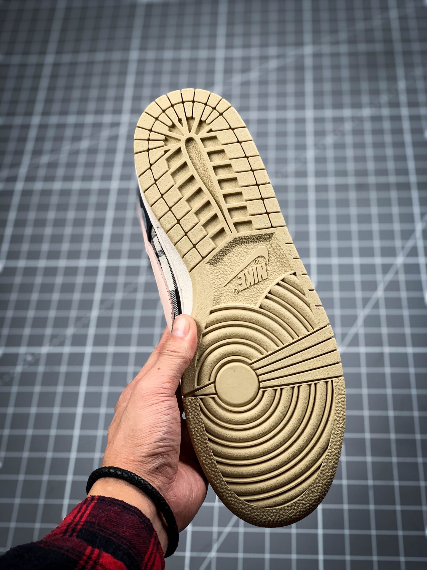 200 Nike Air Force 1 联名板鞋 腰果花  CT5053001