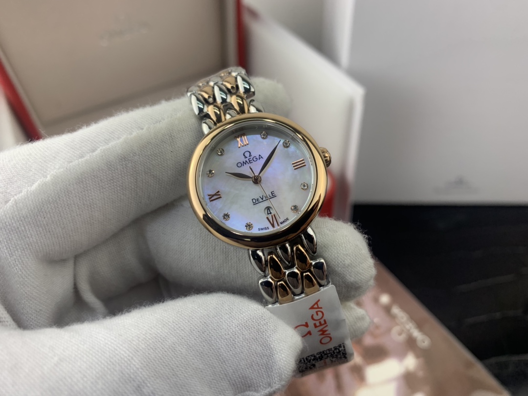 Omega 皇家 欧米茄蝶飞系列间金贝壳表盘女表