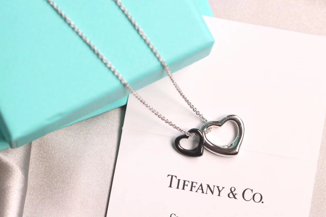 Tiffany & Co. Tiffany&Co.黑白双心银项链