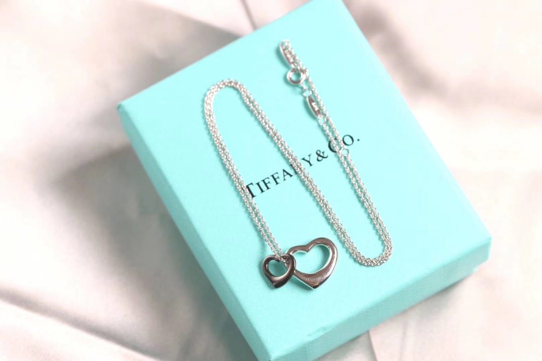 Tiffany & Co. Tiffany&Co.黑白双心银项链