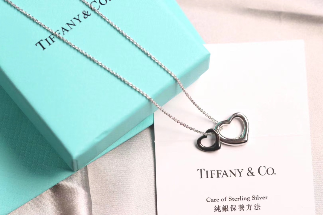 Tiffany & Co. Tiffany&Co.黑白双心银项链