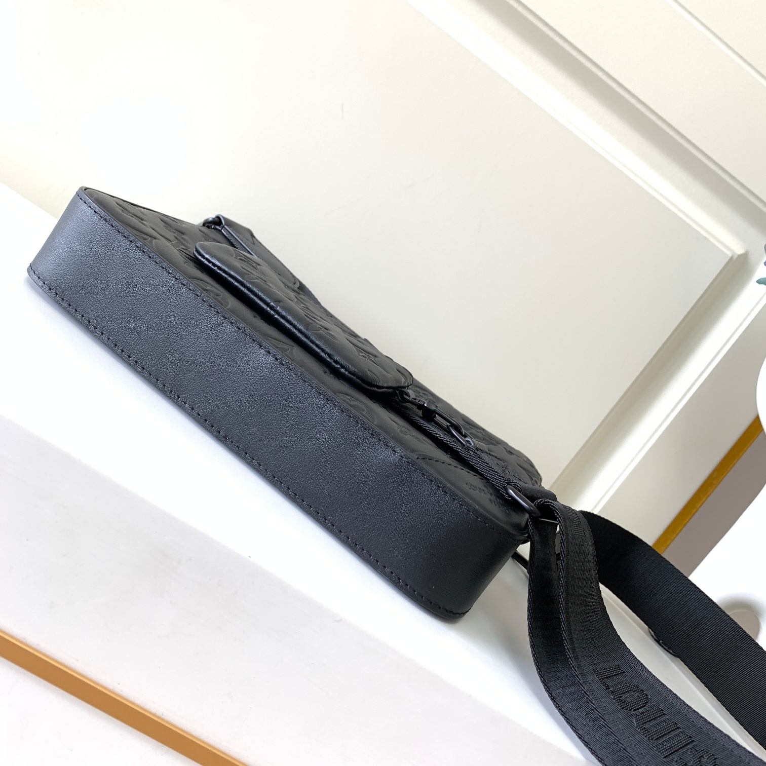 【原厂皮】M69827 黑花（动态芯片版）皮料是正品法国A级品质、手工 油边细节非常精致 尺寸26x18