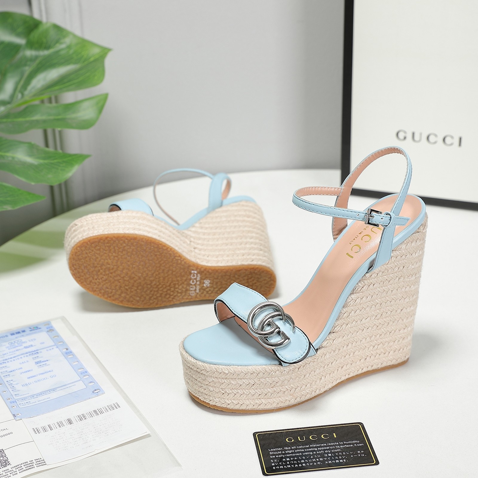 . Versión de gama alta 2021 Gucci Gucci nuevo talón inclinado sandalias de plataforma de agua Este p