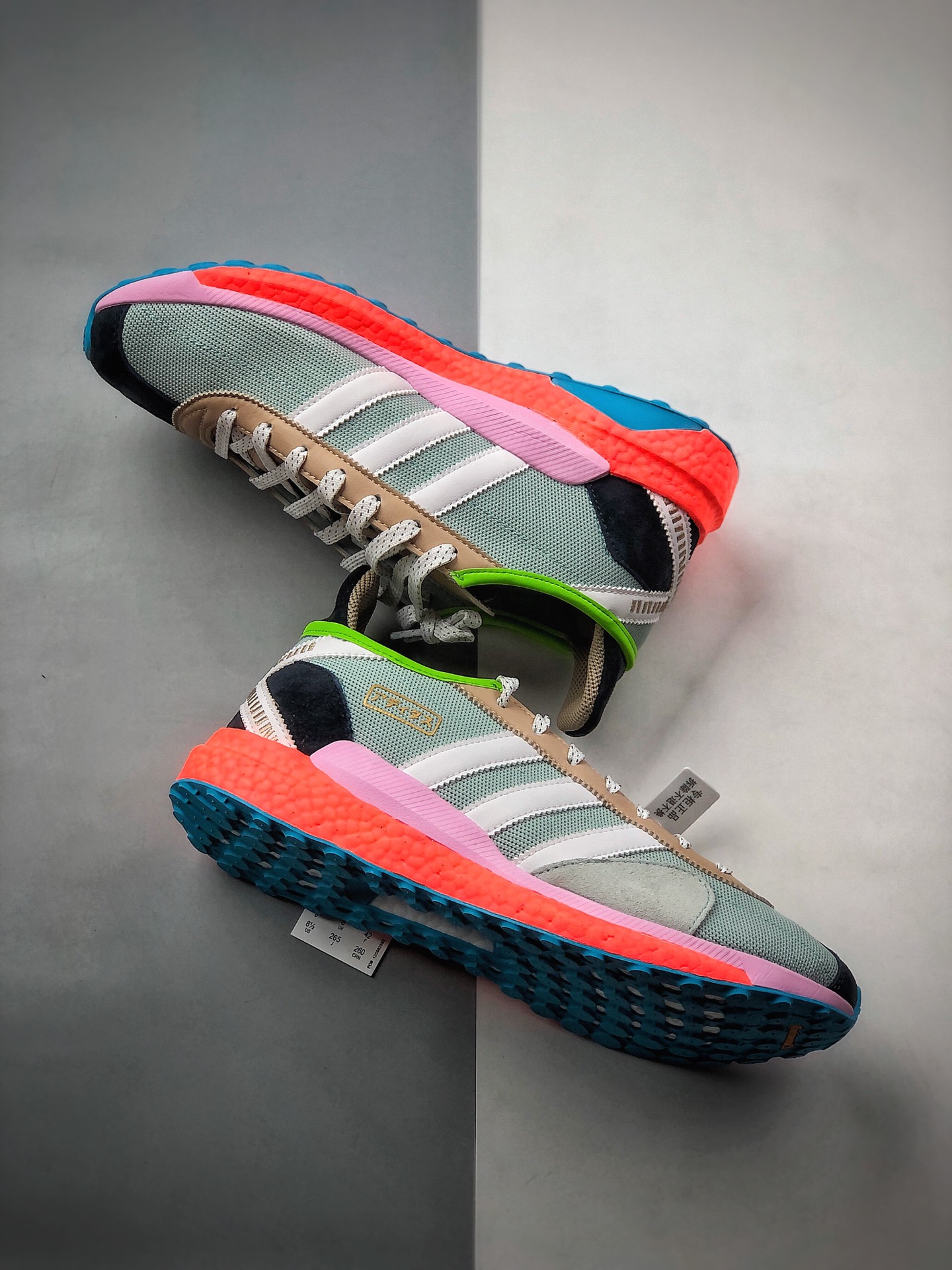 240 Human Made x Adidas Tokio Solar HM 全新联名系列运动跑鞋
