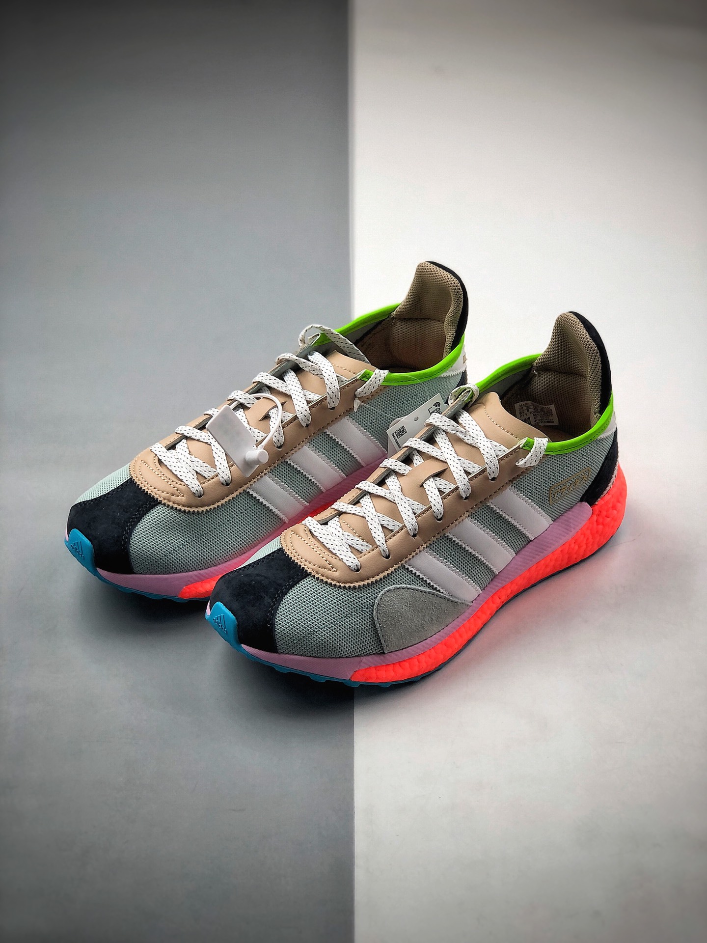 240 Human Made x Adidas Tokio Solar HM 全新联名系列运动跑鞋