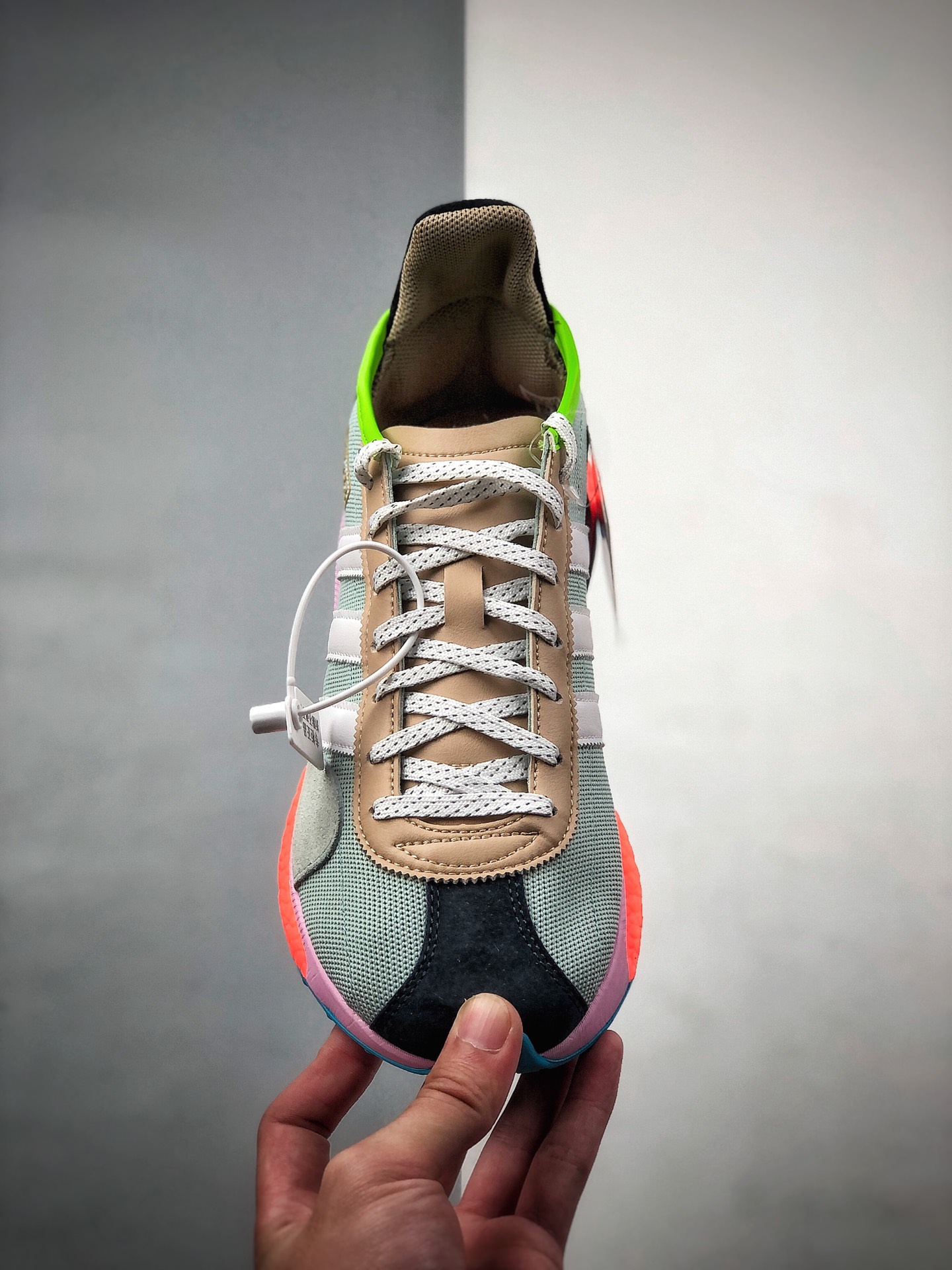 240 Human Made x Adidas Tokio Solar HM 全新联名系列运动跑鞋