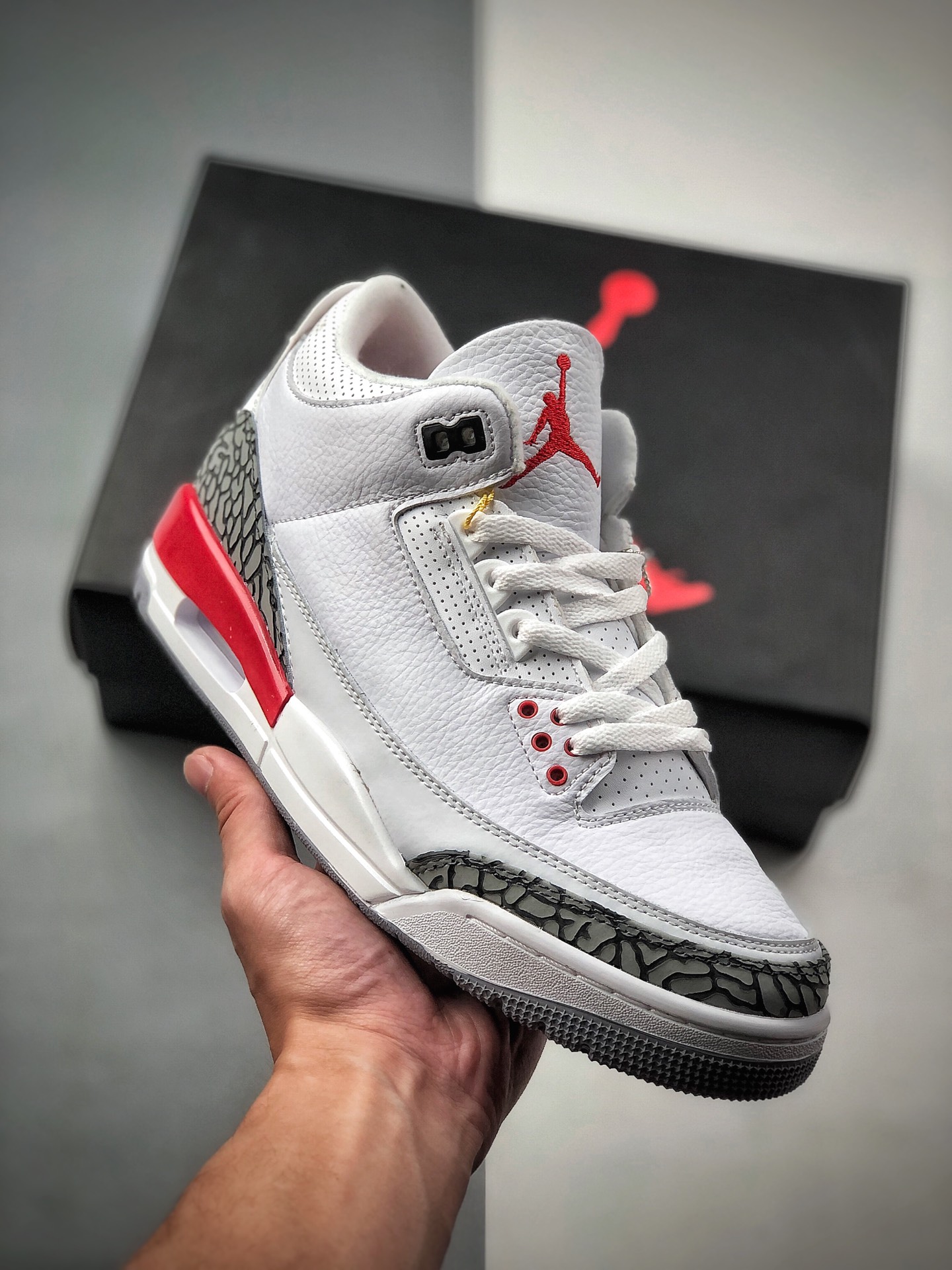 Air Jordan 3 Retro 'Katrina' huracán infrarrojo AJ3 Jordan 3 aj3 Jordan 3 blanco rojo grietas zapatillas de b…