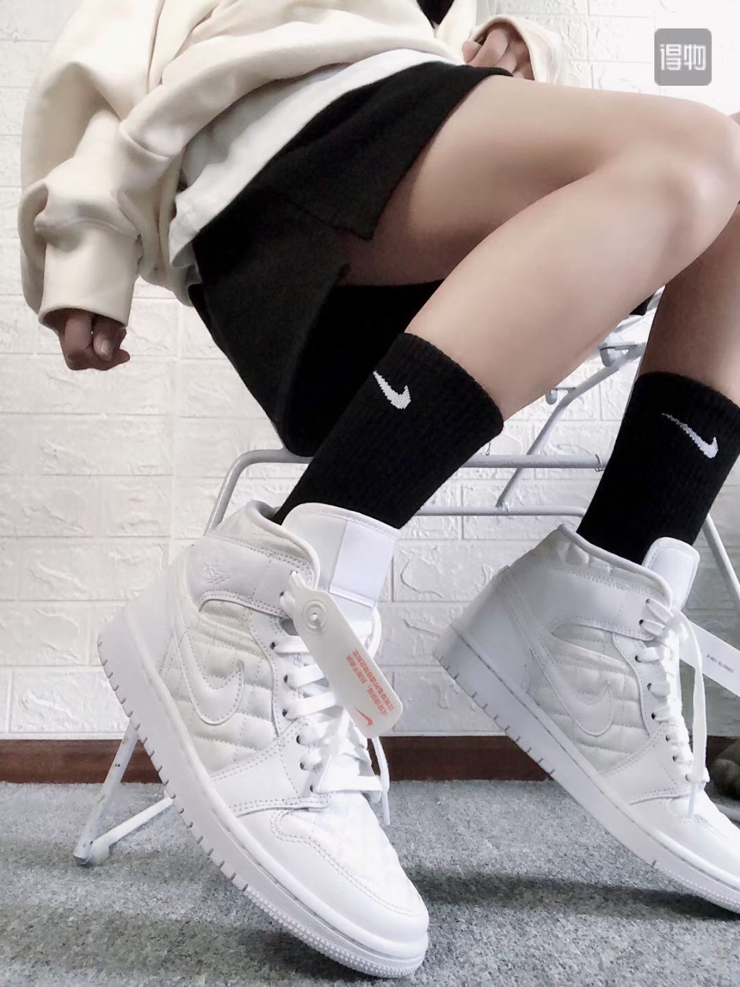 Air Jordan 1 Mid "Quilted White" blanco nieve ❄️ Chanel