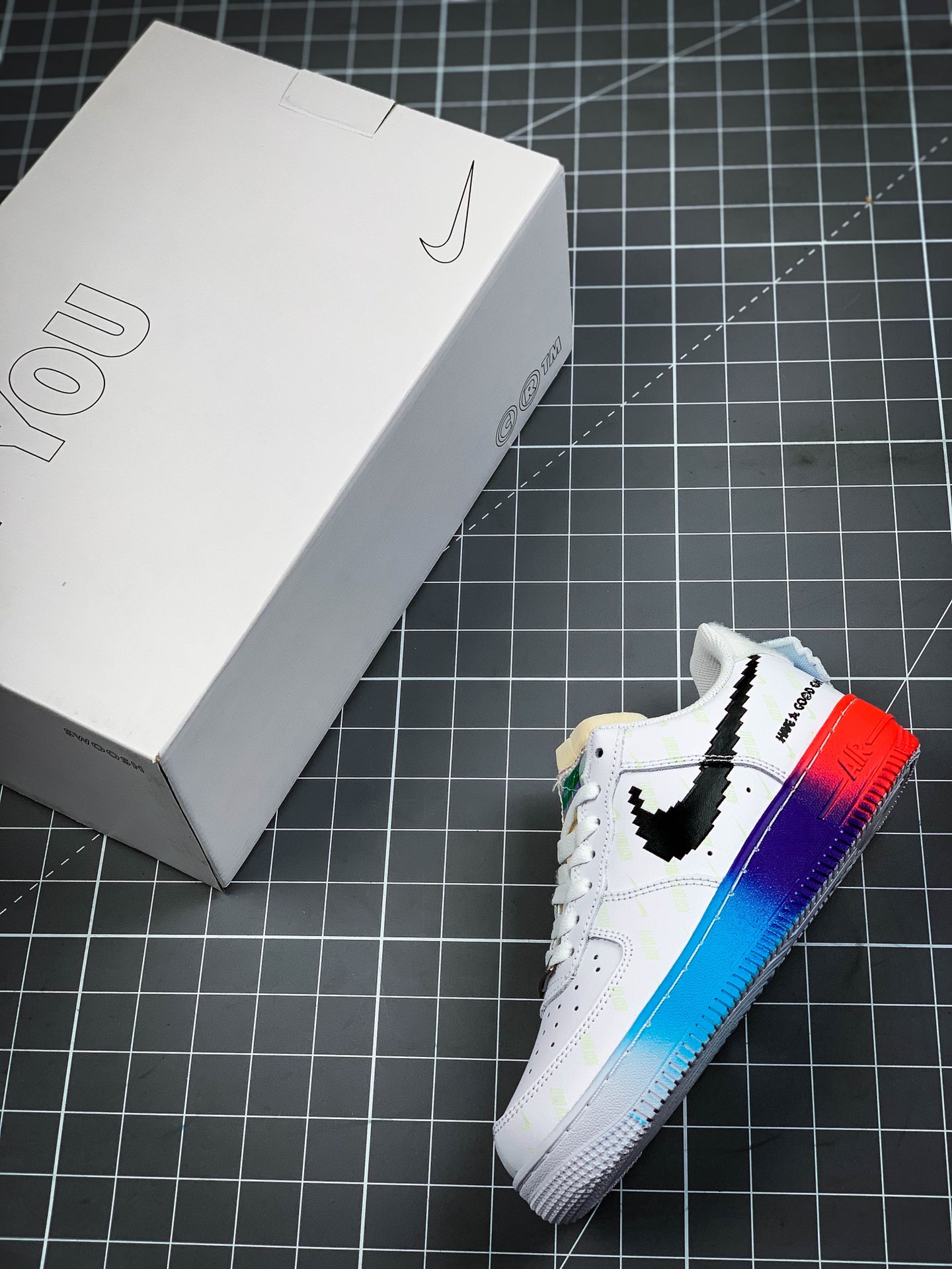 200 NIKE Force 1 空军一号 电玩英雄联盟皮肤休闲板鞋 318155-113