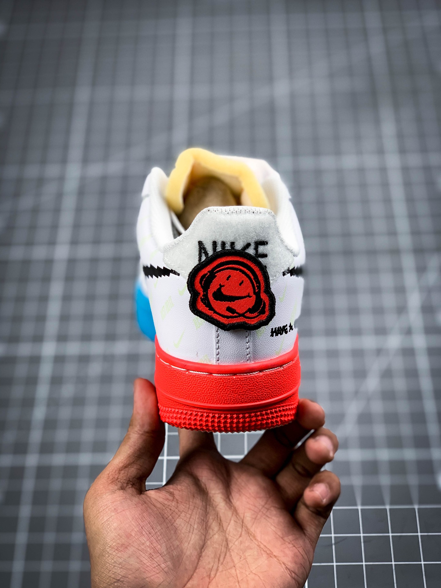 200 NIKE Force 1 空军一号 电玩英雄联盟皮肤休闲板鞋 318155-113