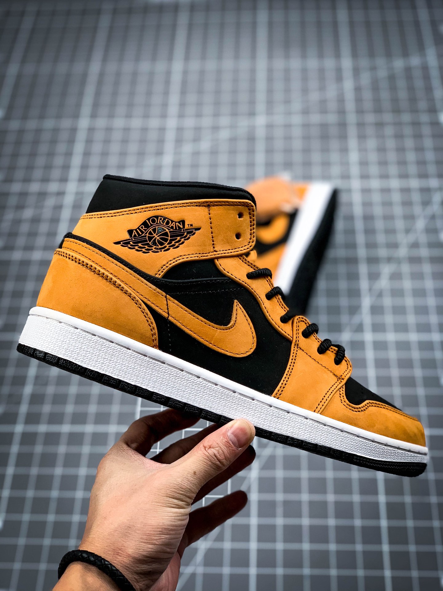 240 Air Jordan 1 Mid AJ1乔1中帮文化篮球鞋 DB5453-700