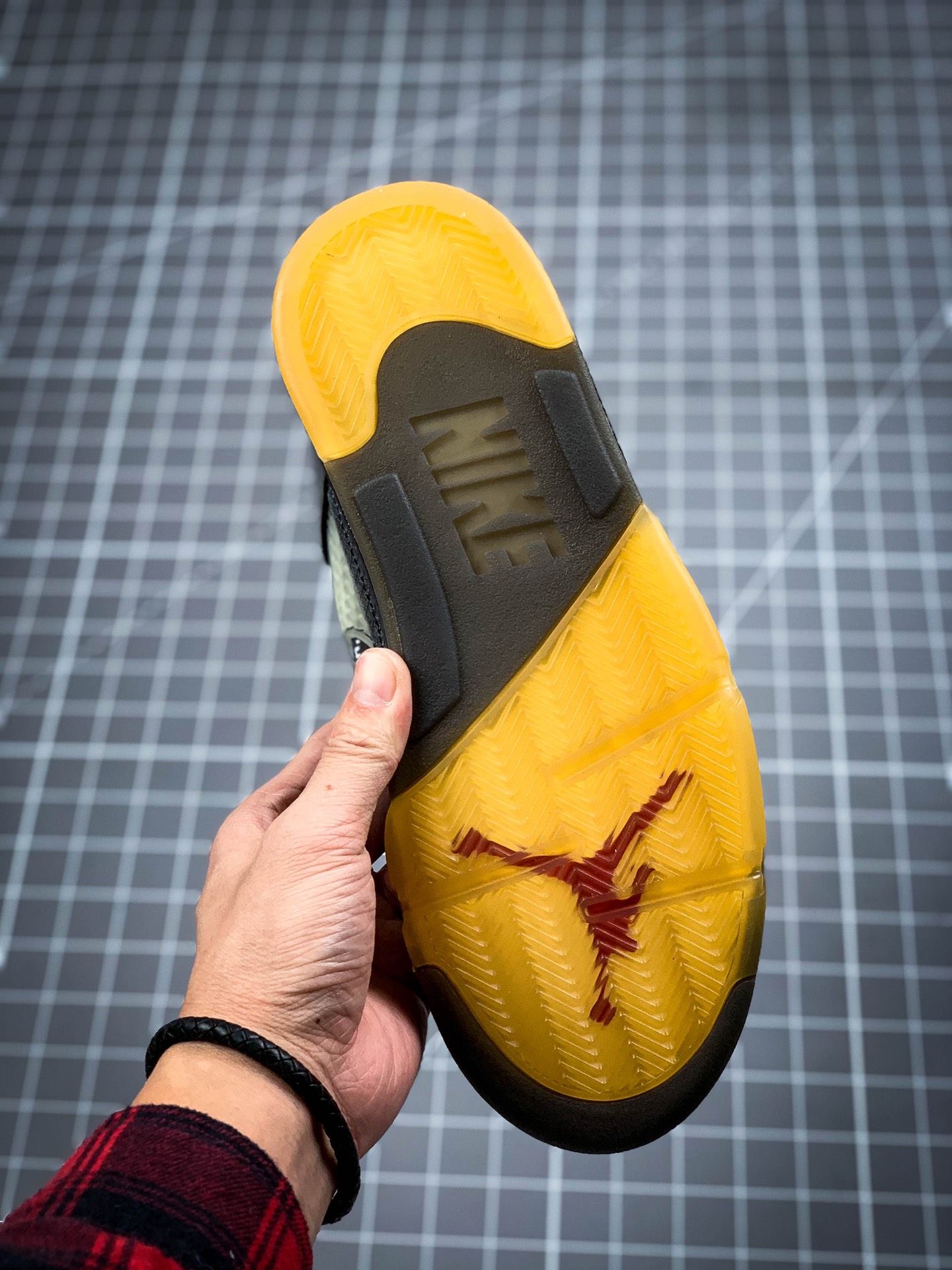 240 OFF-WHITE X Air Jordan 5 OW联名 AJ5乔5 男子文化篮球鞋 CT8480-001