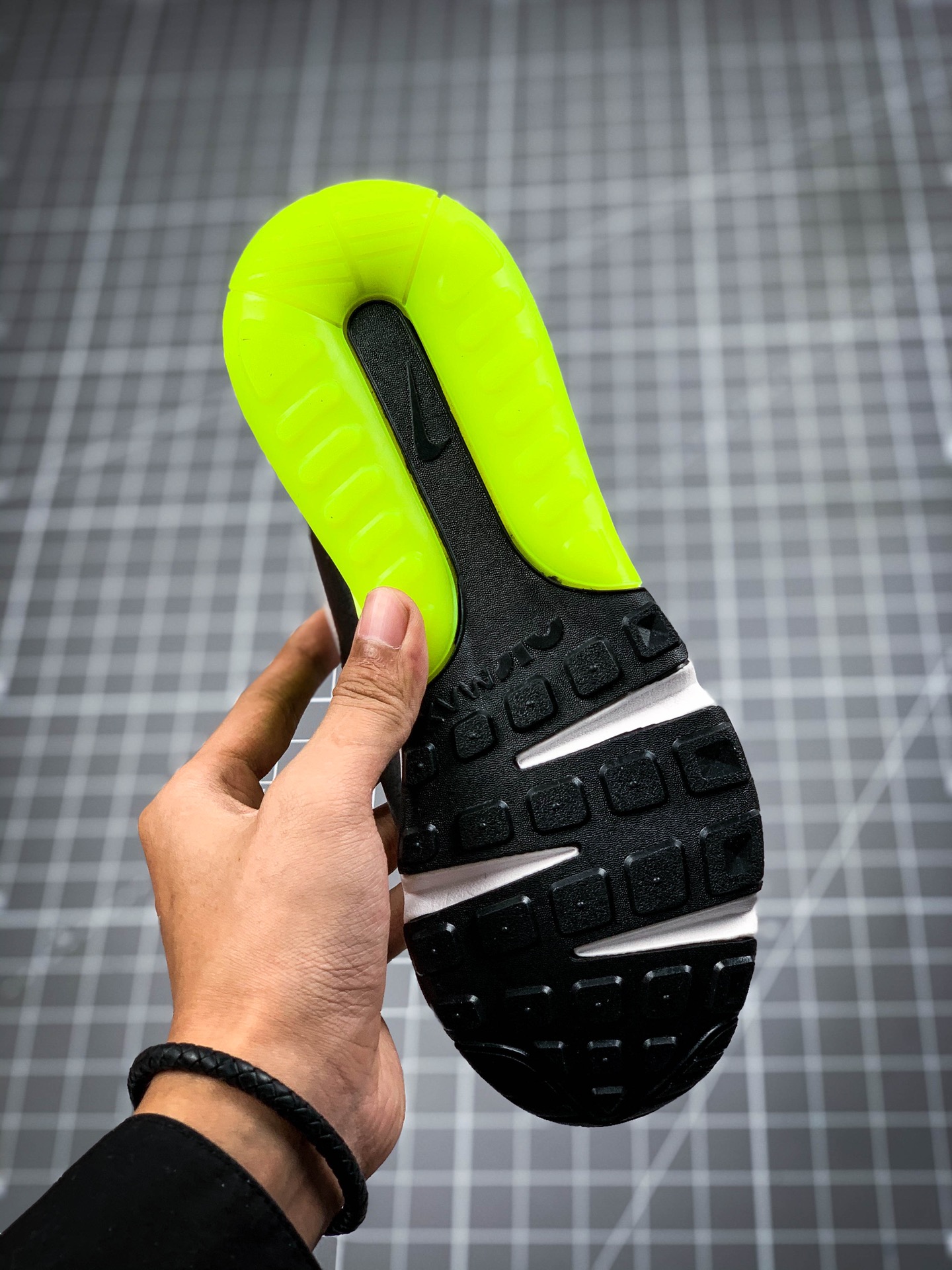 180 公司级 Nike Air Max 2090 耐克2020春季新款气垫跑鞋 BV9977-102