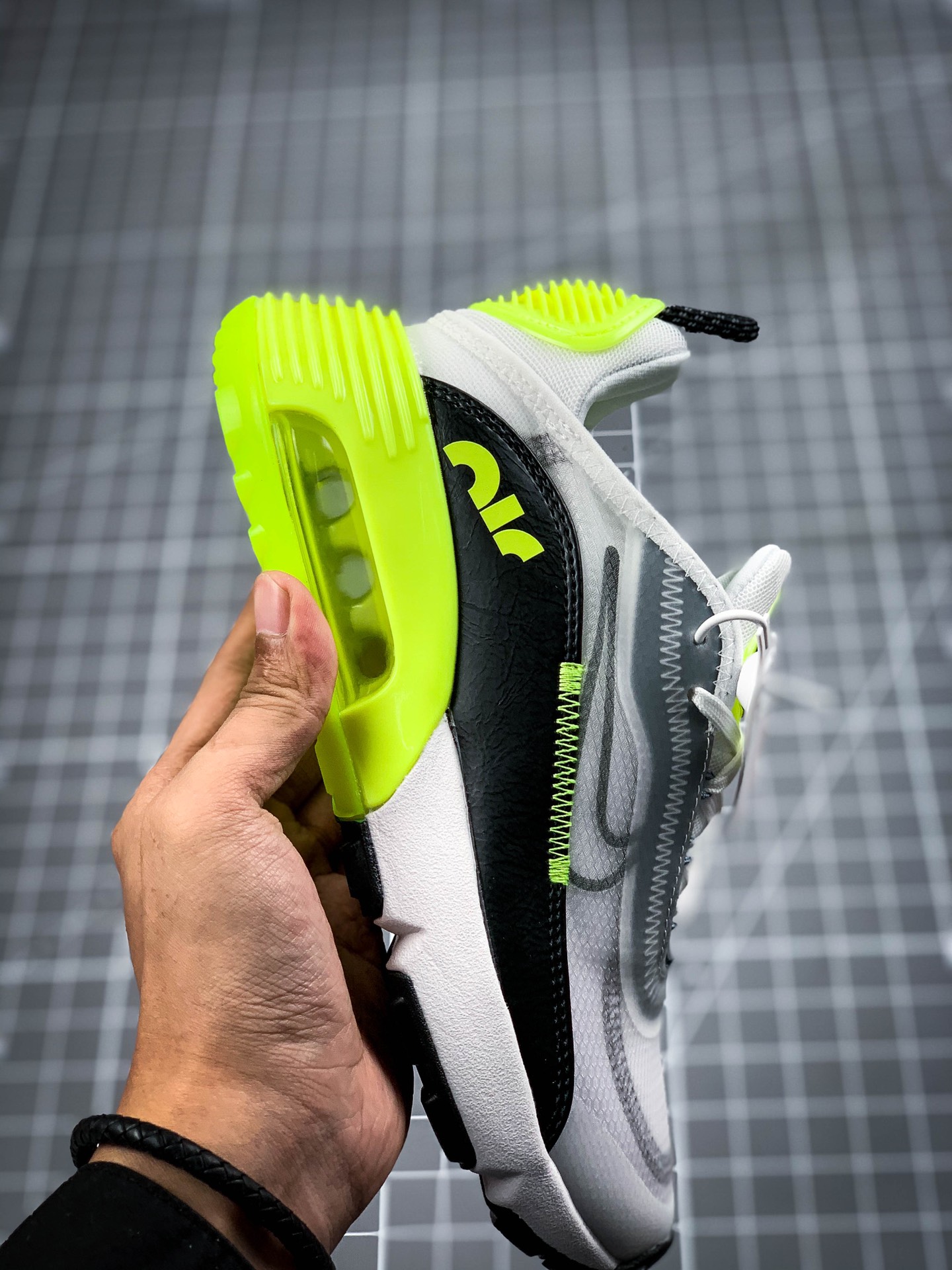 180 公司级 Nike Air Max 2090 耐克2020春季新款气垫跑鞋 BV9977-102