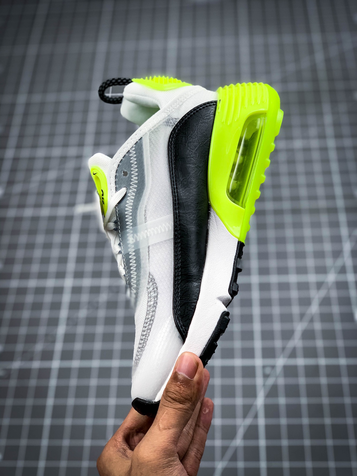 180 公司级 Nike Air Max 2090 耐克2020春季新款气垫跑鞋 BV9977-102