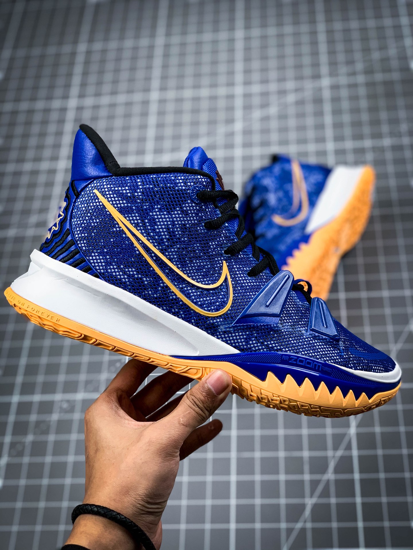 220 公司级  Nike Kyrie 7 Pre Heat Ep 实战篮球鞋 欧文7代 CT4080-400
