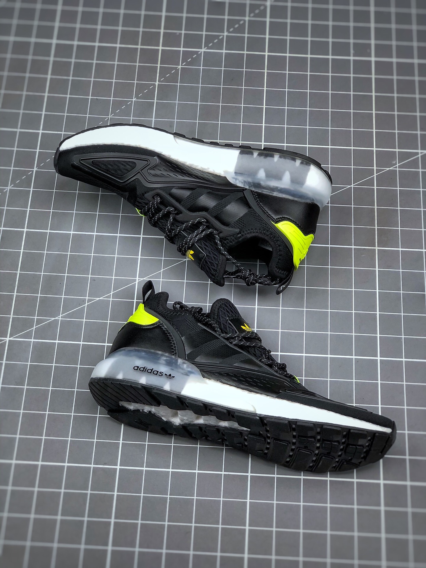 Company-level authentic Adidas Adidas origins ZX 2k Boost same style of Yi Xi Qianxi brand new 