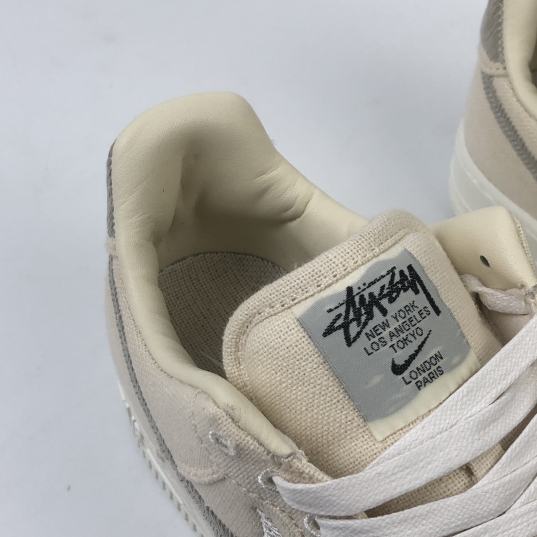 280 美国元祖街头潮牌Stussy斯图西 x Nike Air Force 1 '07 Low”Black Cool”空军低帮经典百搭休闲运动板鞋“奶黄白黑麻布电绣钩子”CZ9084-200