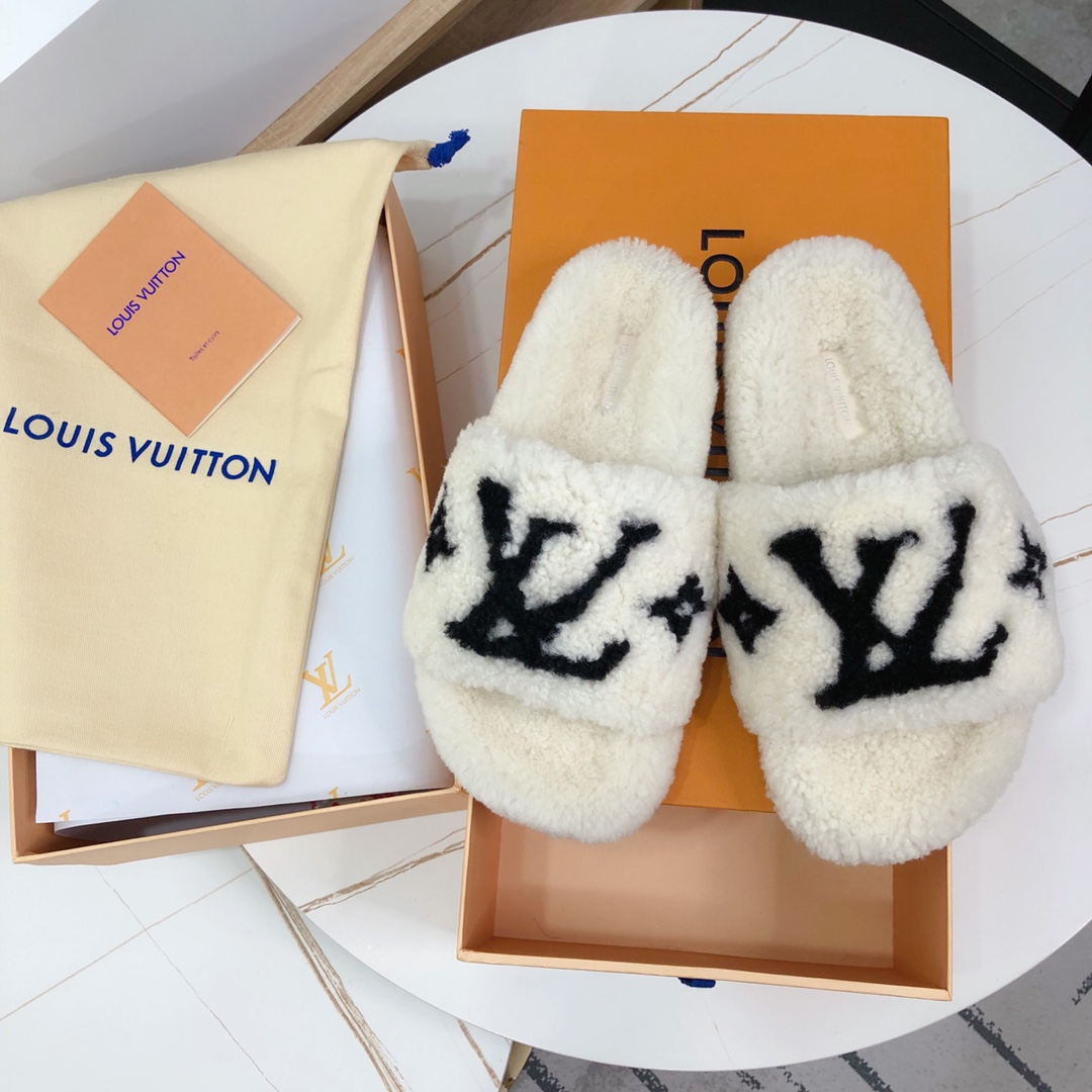 170 Blue Cloth Surface Louis Vuitton Trainer CK GO0232 From topyeezy dhgate  yupoo link 