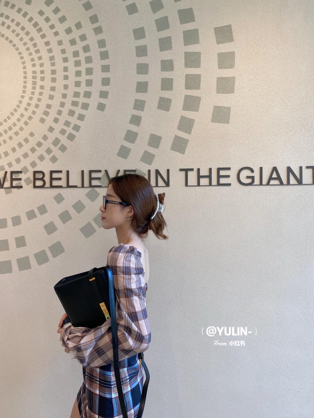 Ysl 𝑴𝒂𝒏𝒉𝒂𝒕𝒕𝒂𝒏 29CM曼哈顿法棍包 579271黑色牙签纹金扣