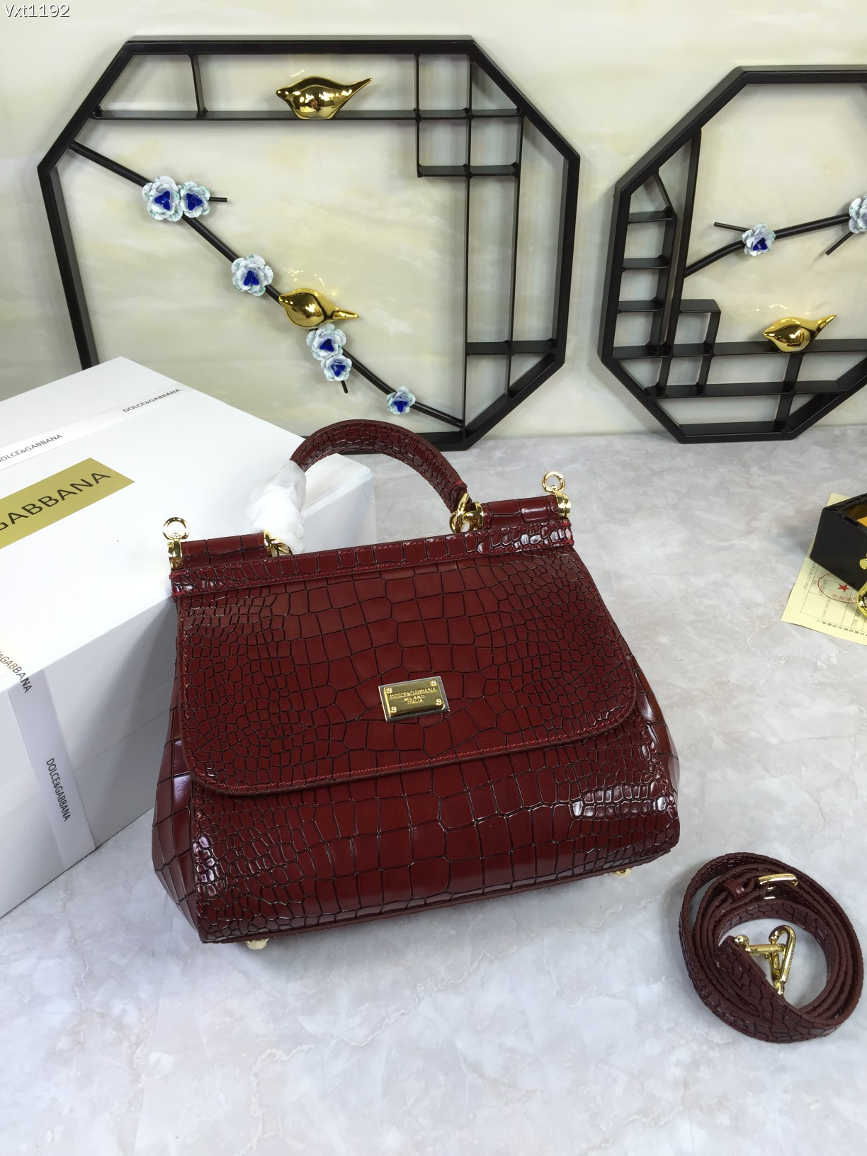 顶级原单Dolce&Gabbana杜嘉班纳️香港正品购入打版决定顶级牛货做工精细完美袋形进口头层牛皮压纹